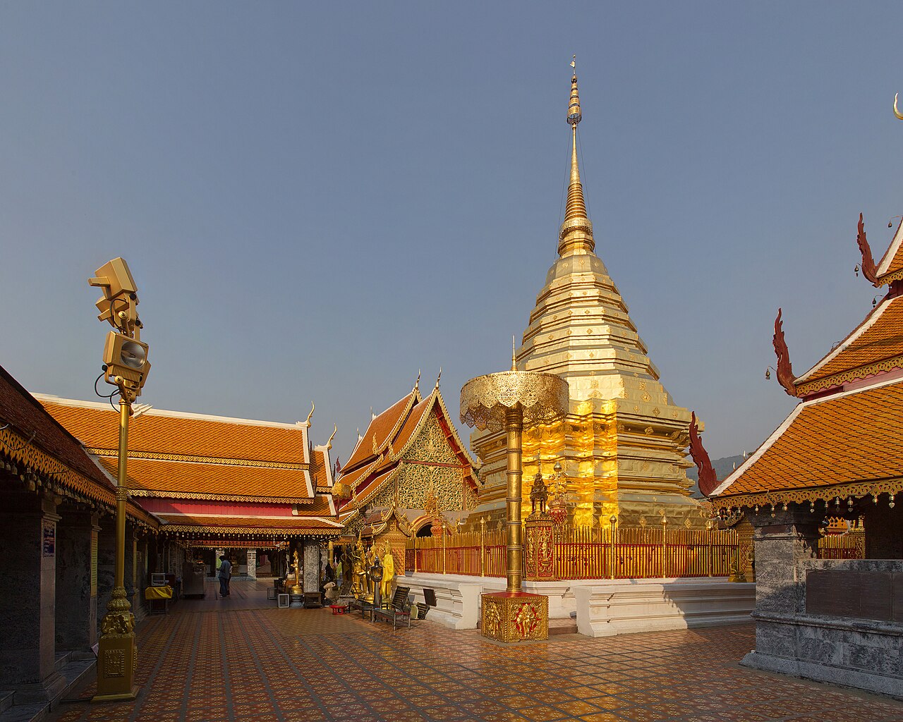 สถานที่